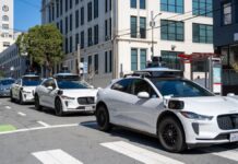 Waymo запускає сервіс повністю автономних роботаксів у Нешвіллі