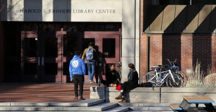 b7c2dcd0-c0f7-4914-827c-8d244aa69836