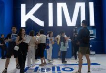 Зліт Kimi AI та звинувачення в крадіжці технологій від радників Трампа